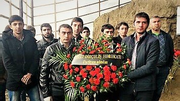 31 Mart - Ümummilli Matəm Günündə MDHP gəncləri Quba toplu məzarlığını ziyarət ediblər./ FOTOLENT